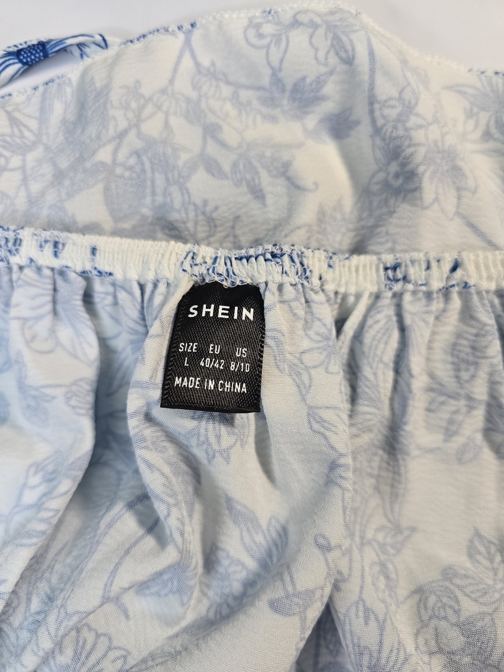 SHEIN Blue and White Floral Tie-Back Peplum Tank NWOT - Picture 14 of 15